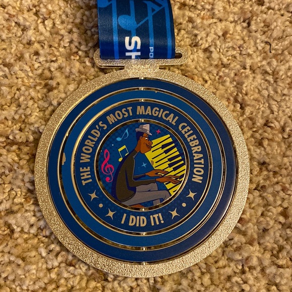 RunDisney Wine and Dine 2022 1/2 Marathon Medal - Picture 1 of 4